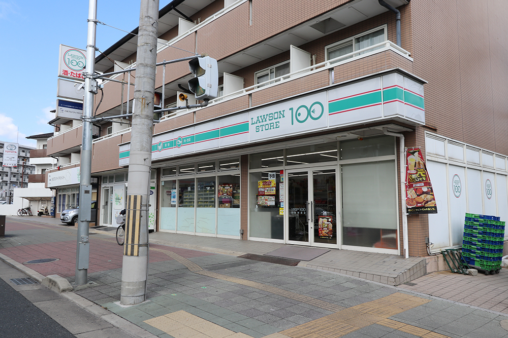 ローソンストア100